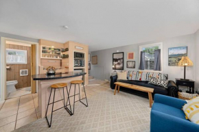 Charming Woodstock Skylight Retreat-10 Min to Loon Woodstock